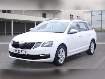 Used Skoda Octavia 2020 for sale - 76454437: Photo