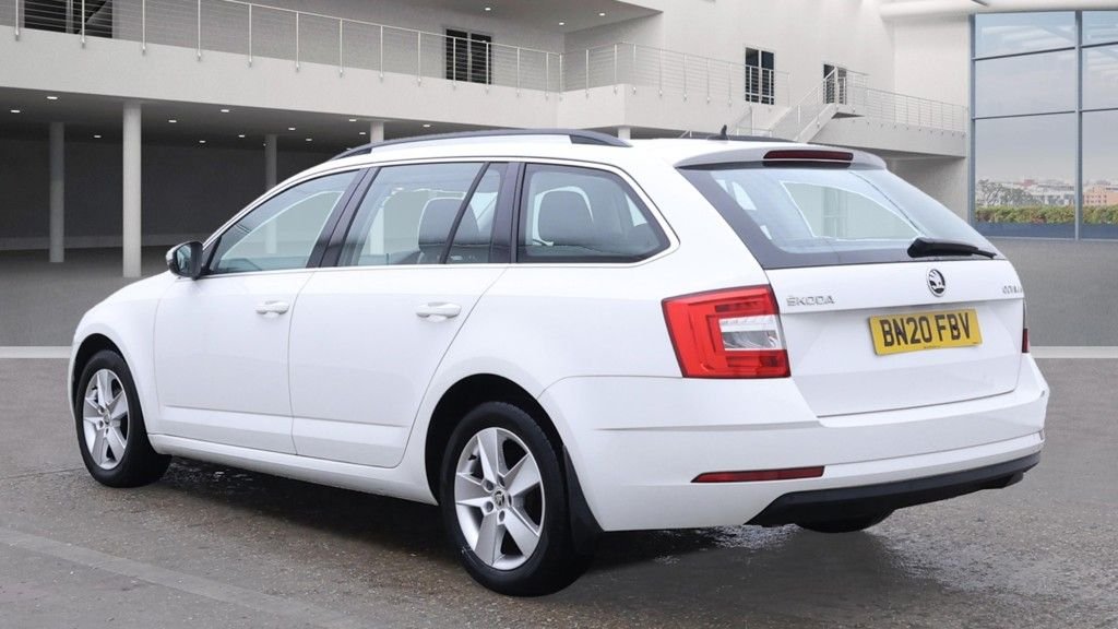Used Skoda Octavia 2020 for sale - 76454437: Photo 3