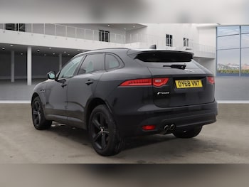 Used Jaguar F-Pace 2018 for sale - 76848347: Photo