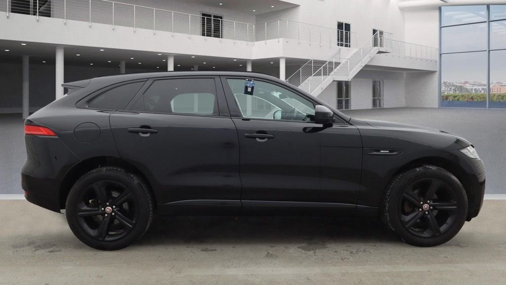 Used Jaguar F-Pace 2018 for sale - 76848347: Photo 5