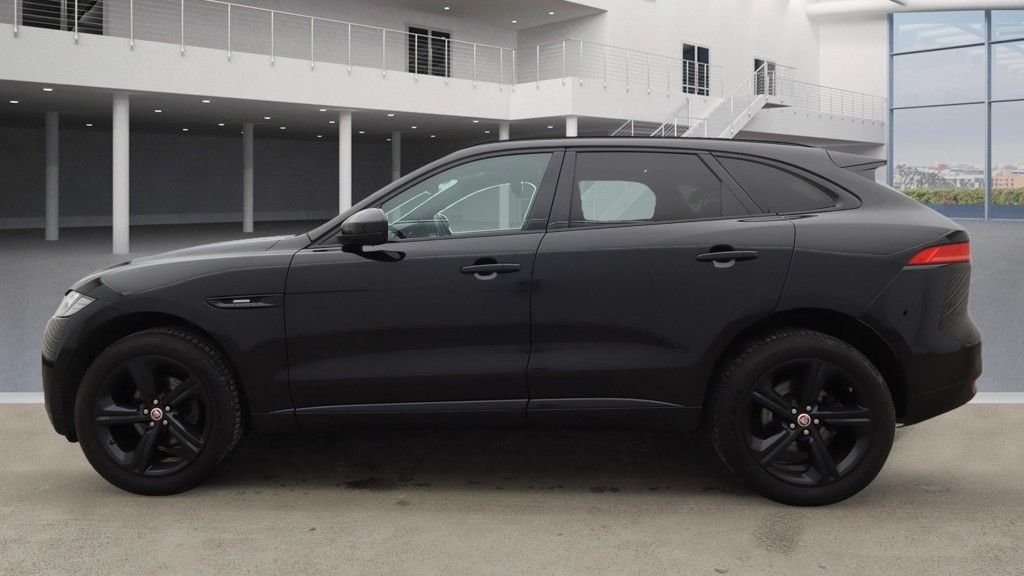 Used Jaguar F-Pace 2018 for sale - 76848347: Photo 6