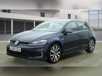 Used Volkswagen Golf 2020 for sale - 77614216: Photo