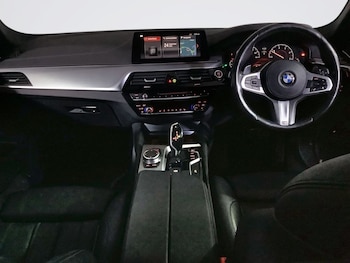 Used BMW 5 Series 2019 for sale - 76080548: Photo