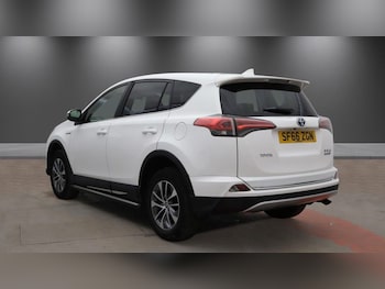 Used Toyota RAV4 2016 for sale - 78612141: Photo