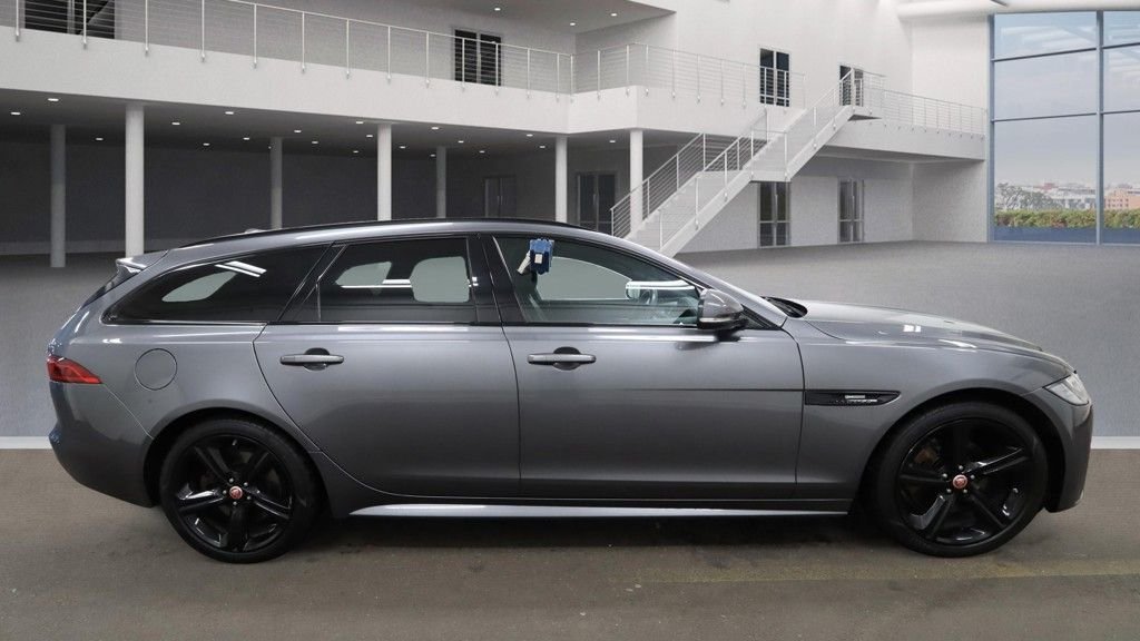Used Jaguar XF 2018 for sale - 76376144: Photo 5