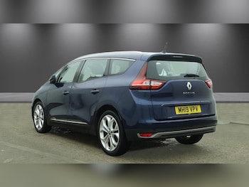 Used Renault Grand Scenic 2019 for sale - 78864074: Photo