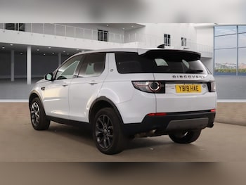 Used Land Rover Discovery Sport 2019 for sale - 76210604: Photo 3