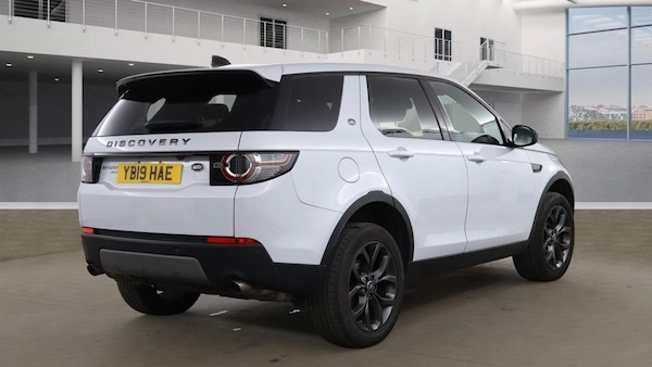 Used Land Rover Discovery Sport 2019 for sale - 76210604: Photo 4
