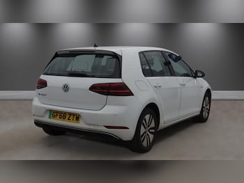 Used Volkswagen Golf 2018 for sale - 78742975: Photo