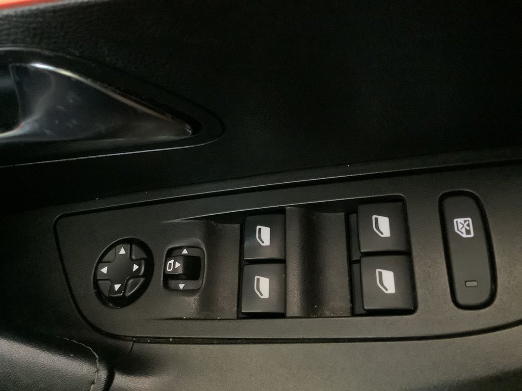 Used Peugeot 2008 2021 for sale - 77893686: Photo 24