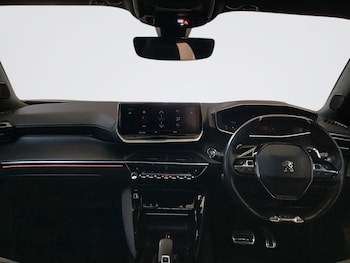 Used Peugeot 2008 2021 for sale - 77893686: Photo