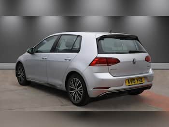 Used Volkswagen Golf 2018 for sale - 79738046: Photo