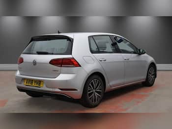 Used Volkswagen Golf 2018 for sale - 79738046: Photo