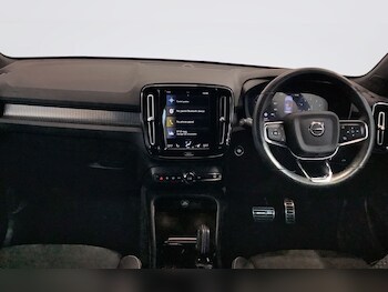 Used Volvo XC40 2021 for sale - 77171842: Photo