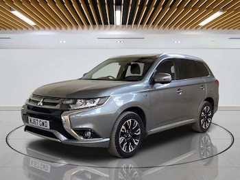 Used Mitsubishi Outlander 2017 for sale - 77995266: Photo