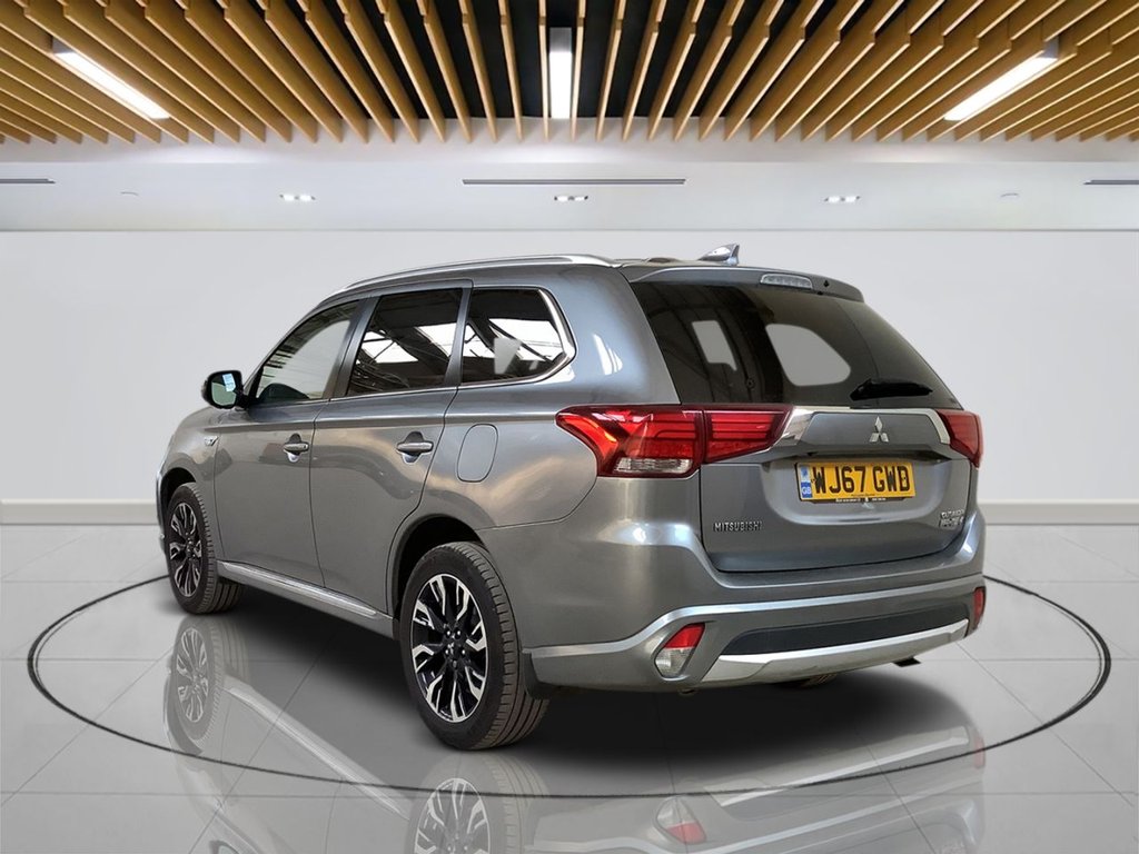 Used Mitsubishi Outlander 2017 for sale - 77995266: Photo 6