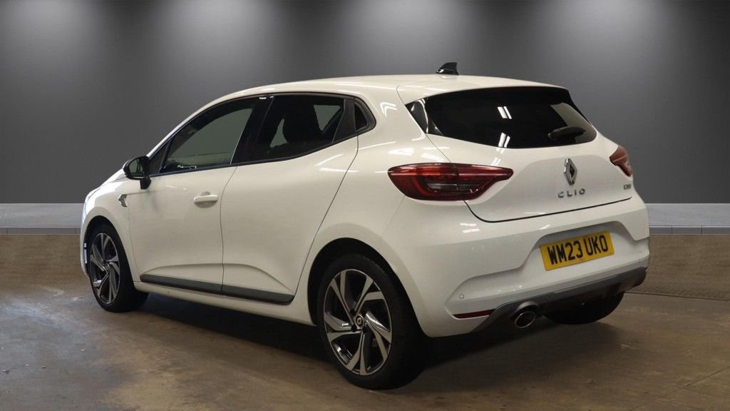 Used Renault Clio 2023 for sale - 78186776: Photo 3