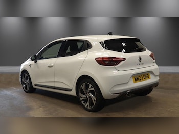 Used Renault Clio 2023 for sale - 78186776: Photo