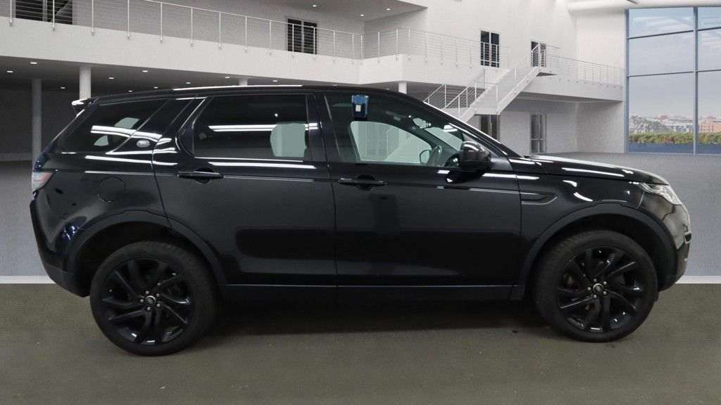 Used Land Rover Discovery Sport 2018 for sale - 76520699: Photo 5