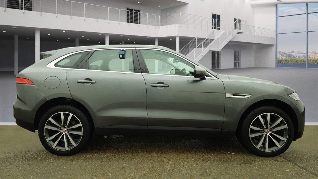 Used Jaguar F-Pace 2018 for sale - 77161521: Photo 5