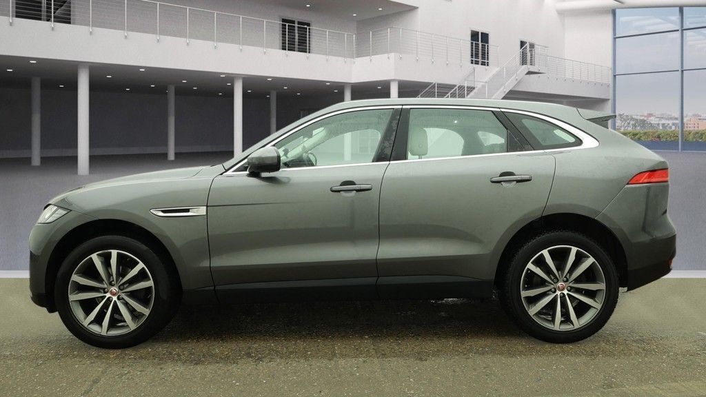 Used Jaguar F-Pace 2018 for sale - 77161521: Photo 6