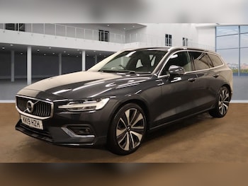 Used Volvo V60 2019 for sale - 77551639: Photo