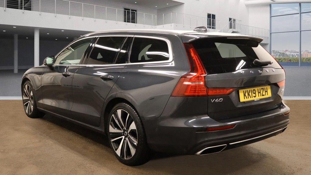 Used Volvo V60 2019 for sale - 77551639: Photo 9