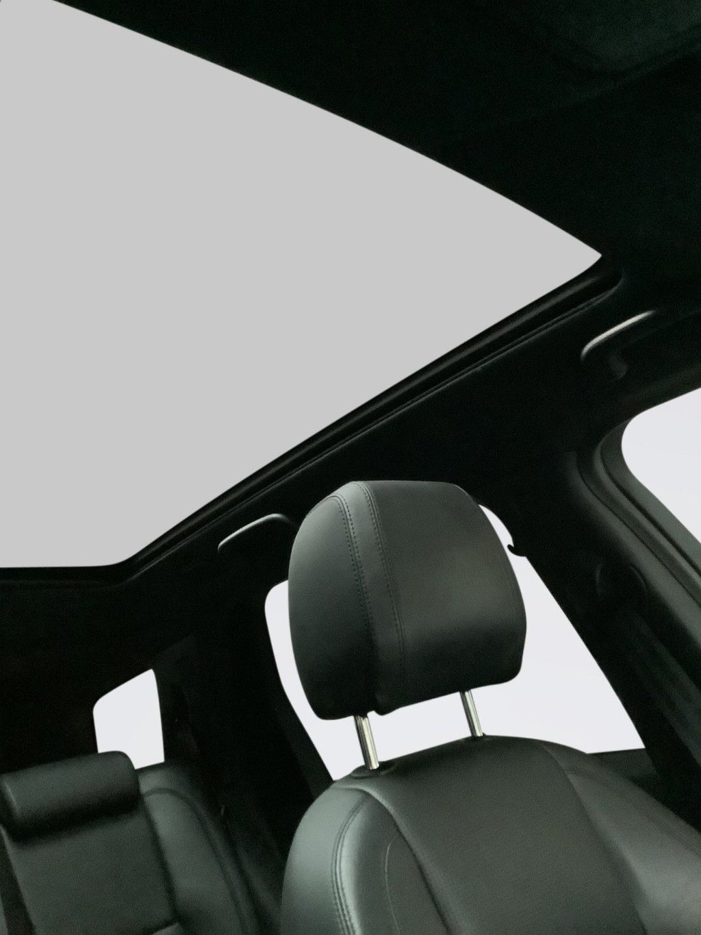 Used Land Rover Discovery Sport 2019 for sale - 77484996: Photo 12