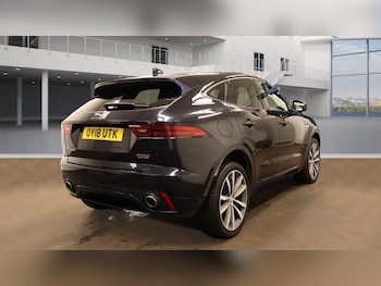 Used Jaguar E-Pace 2018 for sale - 76286175: Photo