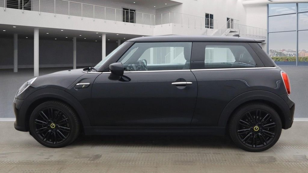 Used MINI Hatch 2022 for sale - 77332987: Photo 6