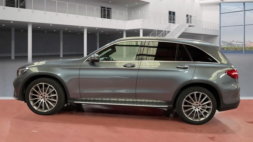 Used Mercedes-Benz GLC 2018 for sale - 76350584: Photo 5