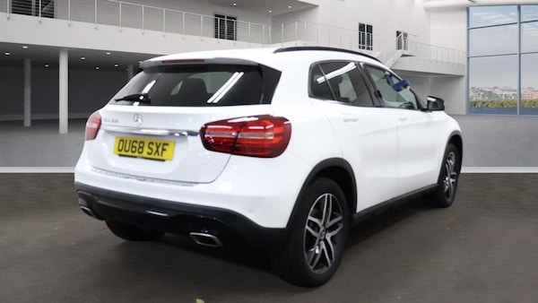 Used Mercedes-Benz GLA 2018 for sale - 76333696: Photo 4