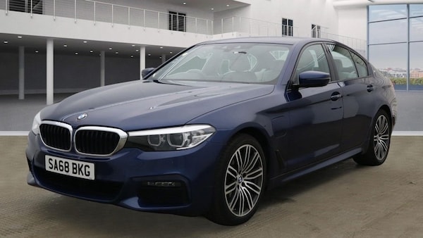 Used BMW 5 Series 2018 for sale - 76245156: Photo 2
