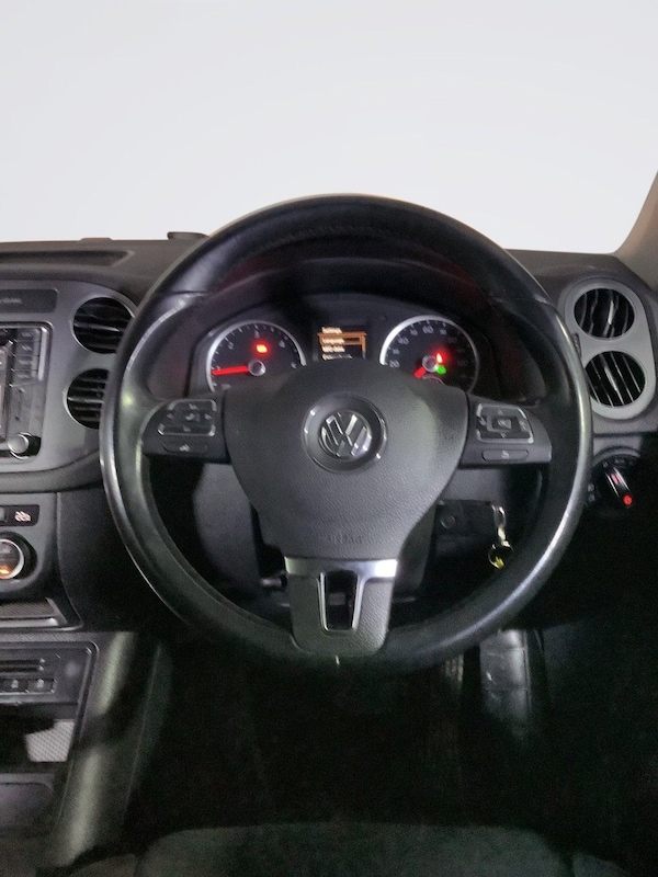 Used Volkswagen Tiguan 2015 for sale - 76068535: Photo 16