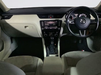 Used Skoda Octavia 2018 for sale - 76439366: Photo