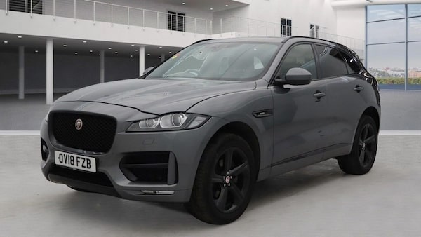 Used Jaguar F-Pace 2018 for sale - 76297147: Photo 2