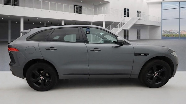 Used Jaguar F-Pace 2018 for sale - 76297147: Photo 5