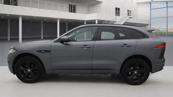 Used Jaguar F-Pace 2018 for sale - 76297147: Photo 6