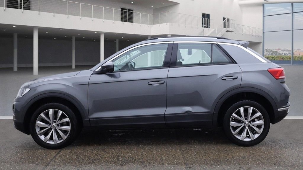 Used Volkswagen T-Roc 2018 for sale - 76439021: Photo 6