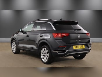 Used Volkswagen T-Roc 2018 for sale - 78457975: Photo