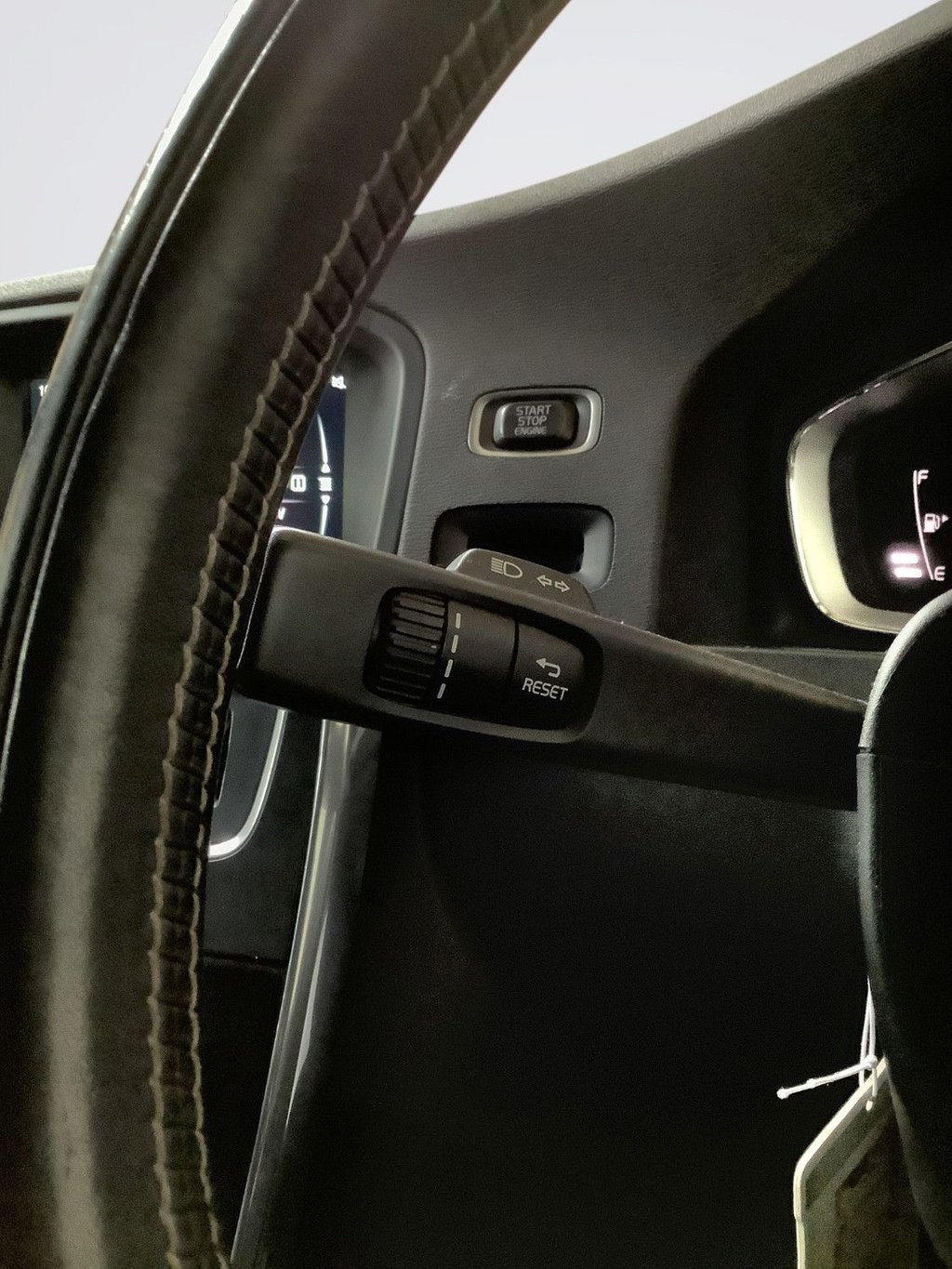 Used Volvo V60 2017 for sale - 78008812: Photo 19