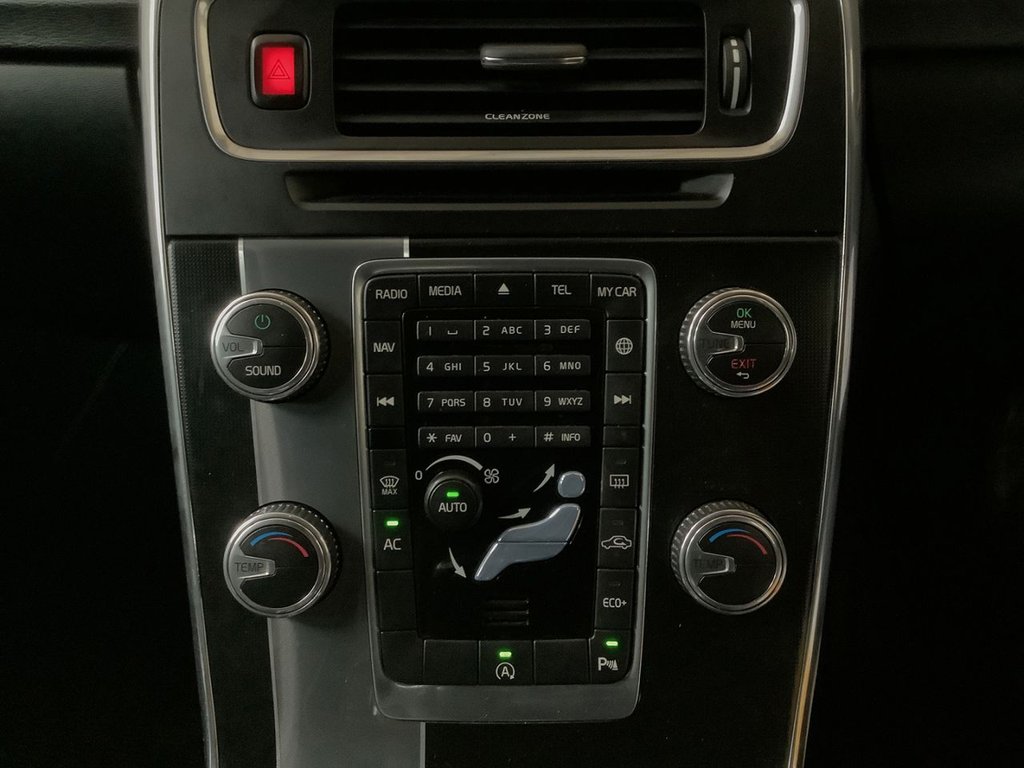 Used Volvo V60 2017 for sale - 78008812: Photo 23