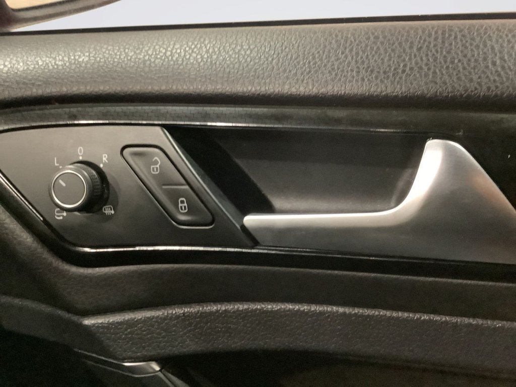 Used Volkswagen Golf 2018 for sale - 77534087: Photo 26