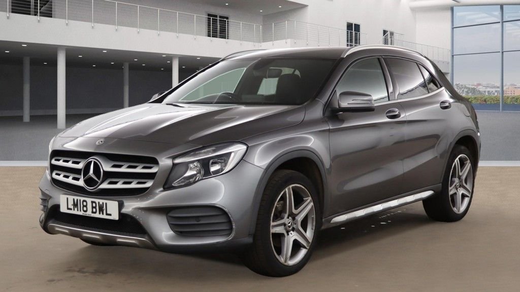 Used Mercedes-Benz GLA 2018 for sale - 76454421: Photo 2