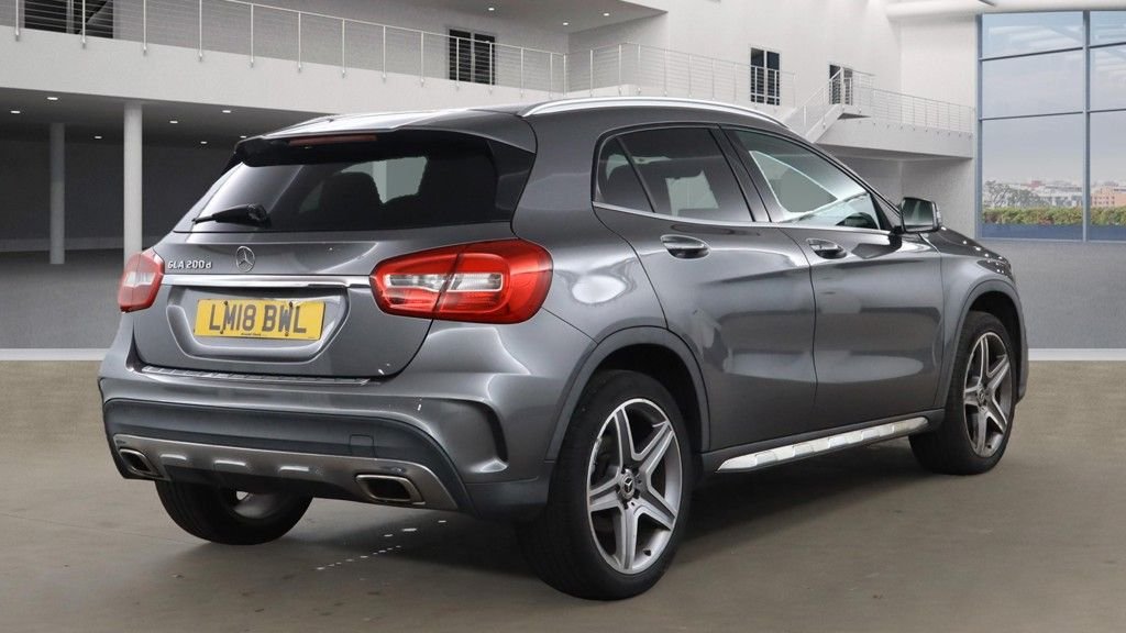 Used Mercedes-Benz GLA 2018 for sale - 76454421: Photo 4