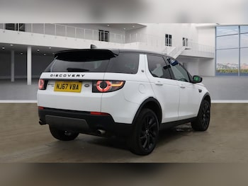 Used Land Rover Discovery Sport 2017 for sale - 75916709: Photo