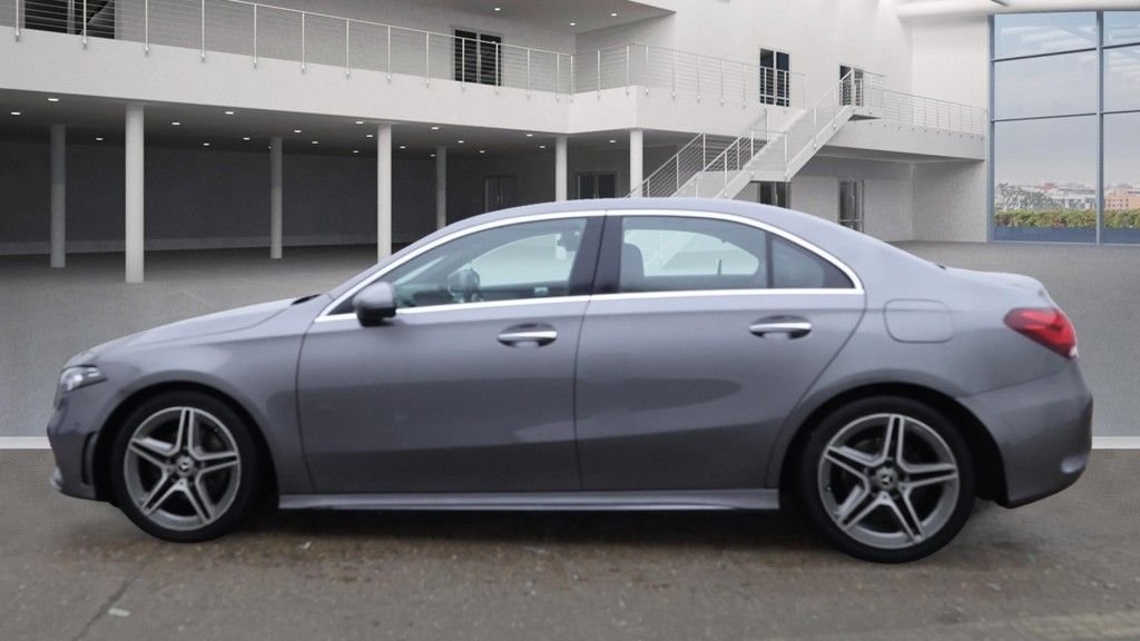 Used Mercedes-Benz A-Class 2019 for sale - 76768528: Photo 12