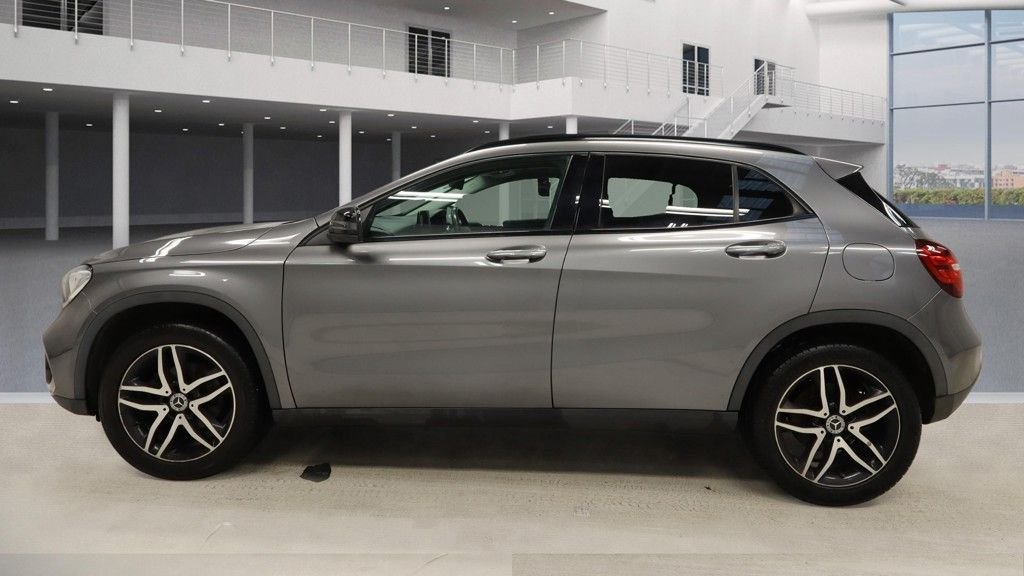 Used Mercedes-Benz GLA 2018 for sale - 77614220: Photo 12