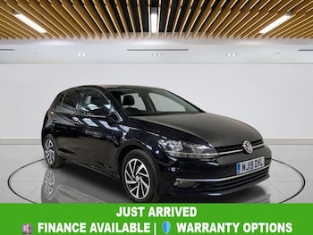 Used Volkswagen Golf 2019 for sale - 77747916: Photo