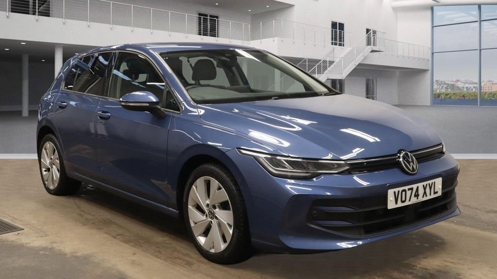 Used Volkswagen Golf 2024 for sale - 77369547: Photo 2